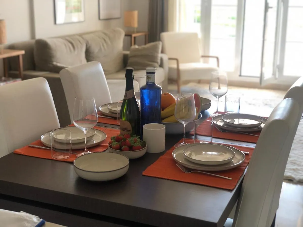 Apartment Los Robles De Los Arqueros Golf 3 Bedrooms Apartment. Benahavis